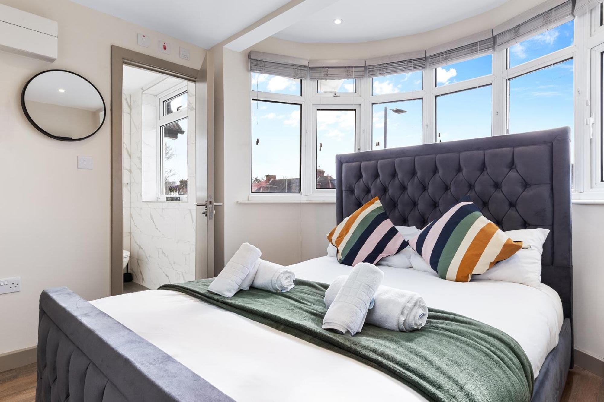 Serviced Ensuite Modern Studio - Sleeps 2 - Near Wembley Stadium - Good Transport Link To Central London - Harrow Ha3 Hatch End Екстер'єр фото